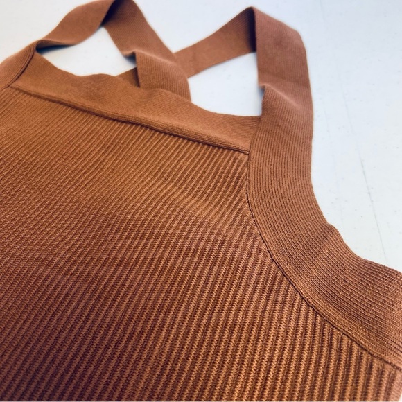 House of Harlow Ribbed Cross Back Crop Top Large - Picture 7 of 7